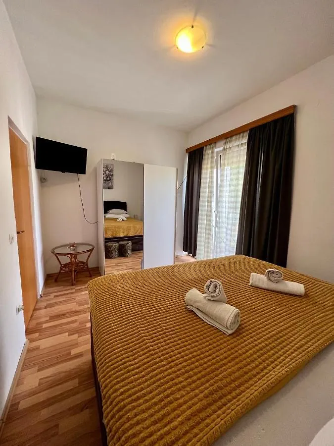 ** Szálloda Apartments And Pansion M&R Turanj Horvátország