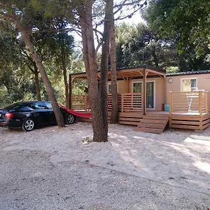 Prázdninový areál Auto Kamp Cuka, Pakoštane