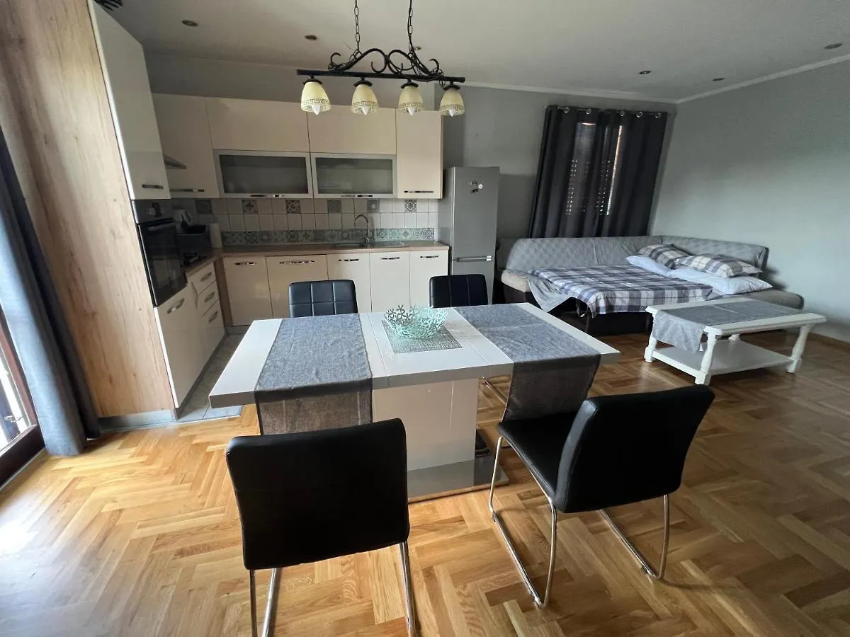 Hotel Apartments And Pansion M&R Turanj